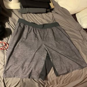 LuLu lemon 11’ athletic shorts